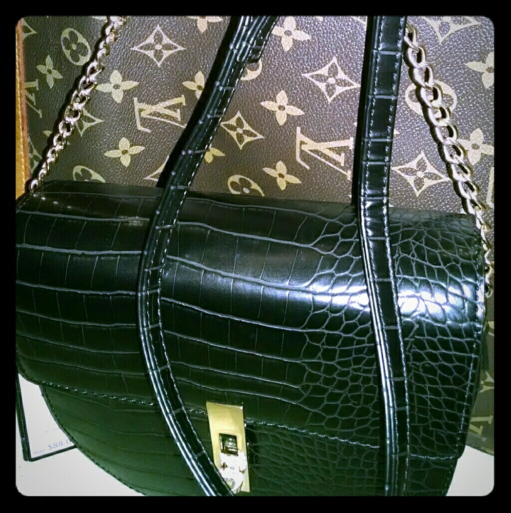 Bcbg purse NWT croc so stylish